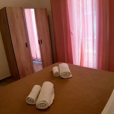Daire Casanuova Flat, Center