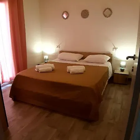 Casanuova Flat, Center Apartman *