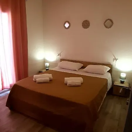 Casanuova Flat, Center