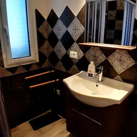 Casanuova Flat, Center شقة أولبيا